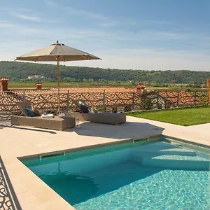 https://apartments-salinea.in-istria.net